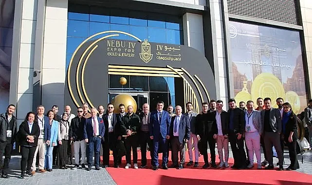  البريق الذهبي الأخير لعام 2024: معرض 